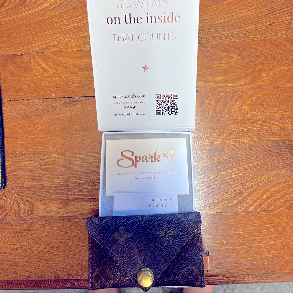 Sparklband Louis Vuitton card holder